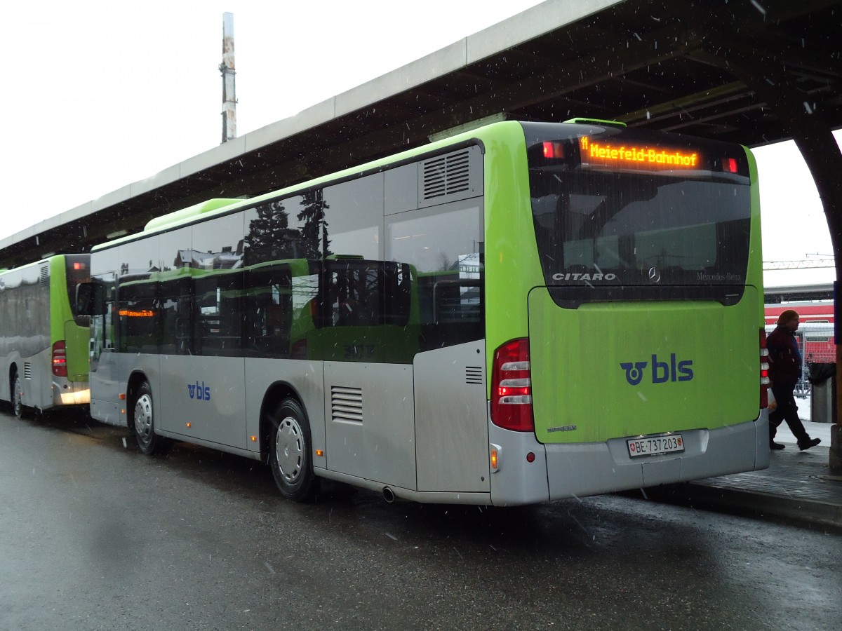 (142'493) - Busland, Burgdorf - Nr. 203/BE 737'203 - Mercedes am 10. Dezember 2012 beim Bahnhof Burgdorf