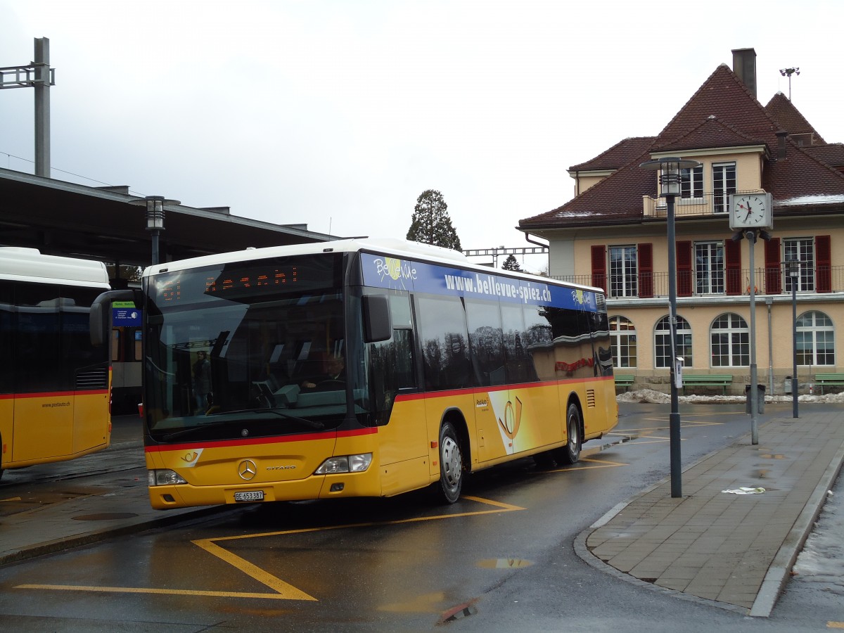 (142'533) - PostAuto Bern - BE 653'387 - Mercedes am 16. Dezember 2012 beim Bahnhof Spiez