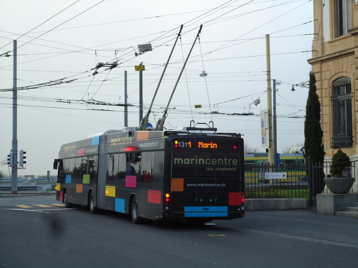 (142'735) - transN, La Chaux-de-Fonds - Nr. 131 - Hess/Hess Gelenktrolleybus (ex TN Neuchtel Nr. 131) am 29. Dezember 2012 in Neuchtel, Place Pury