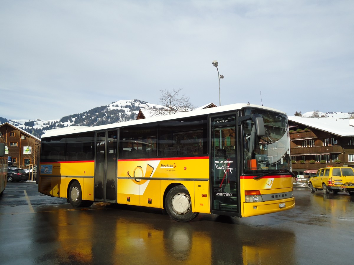 (143'065) - Kbli, Gstaad - Nr. 7/BE 403'014 - Setra am 20. Januar 2013 beim Bahnhof Gstaad