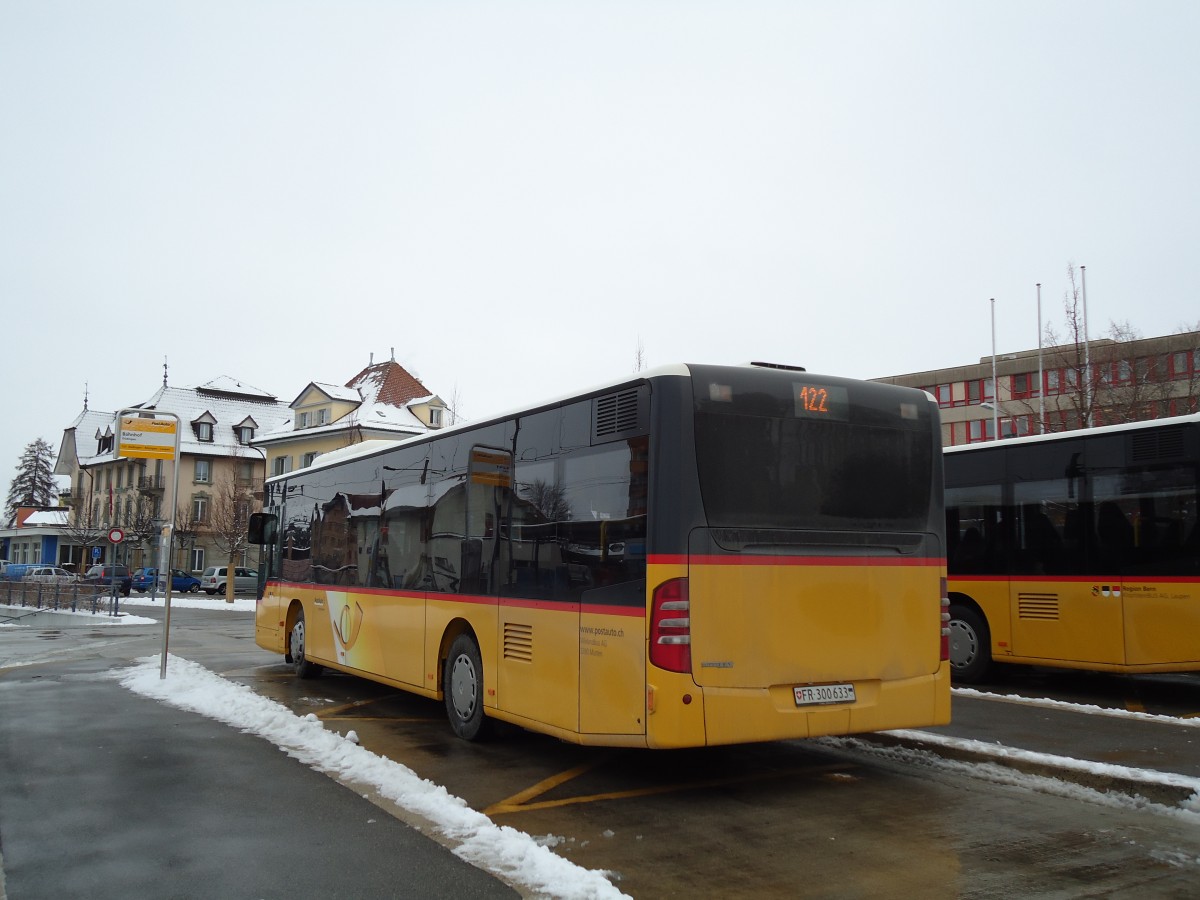 (143'092) - Wieland, Murten - Nr. 50/FR 300'633 - Mercedes (ex Klopfstein, laupen Nr. 10) am 21. Januar 2013 beim Bahnhof Ddingen