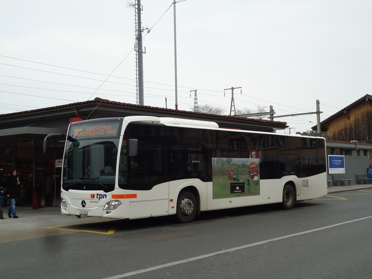 (143'396) - TPN Nyon - VD 2698 - Mercedes am 22. Februar 2013 beim Bahnhof Nyon