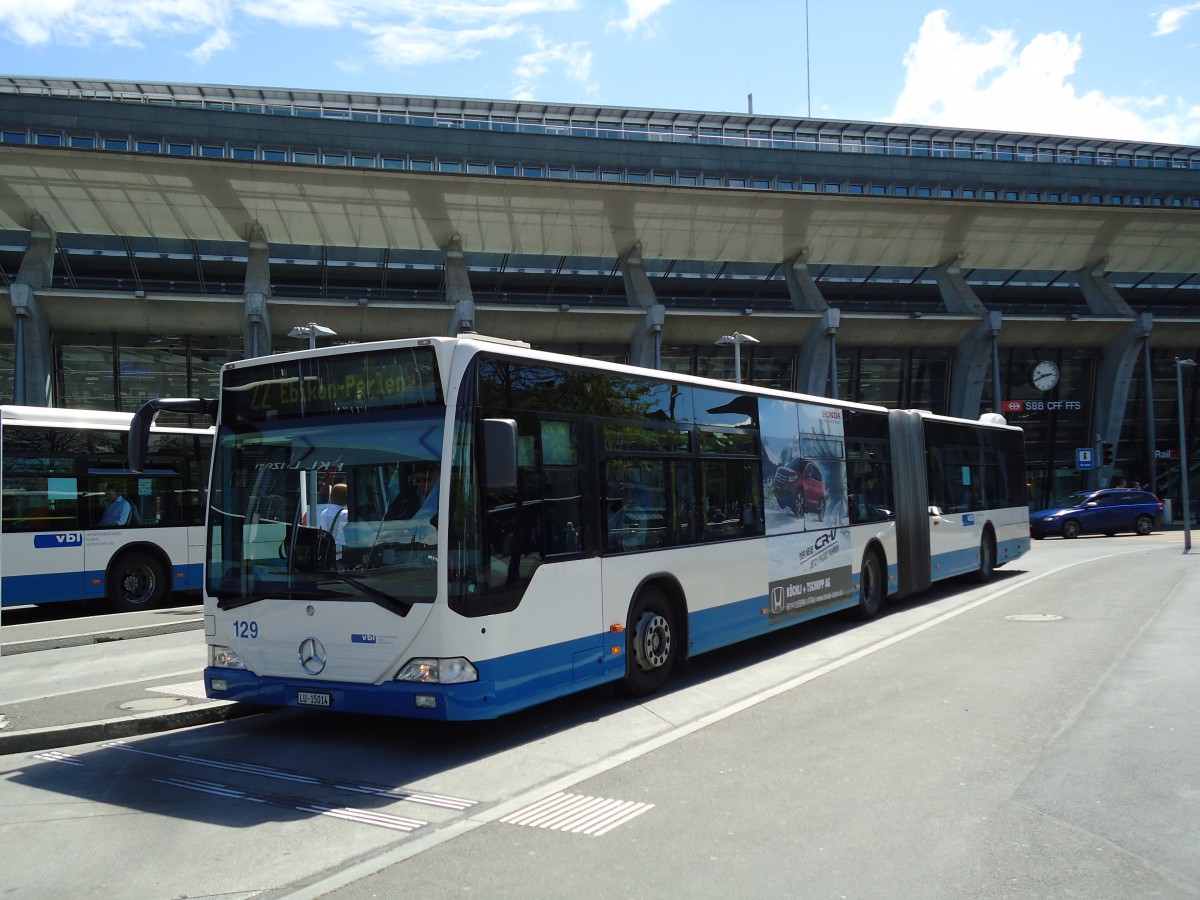 (144'386) - VBL Luzern - Nr. 129/LU 15'014 - Mercedes am 19. Mai 2013 beim Bahnhof Luzern