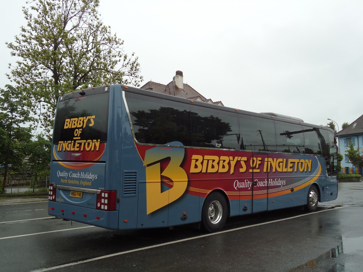 (144'766) - Aus England: Bibby's, Ingleton - MB61 FWB - Van Hool am 29. Mai 2013 in Thun, Seestrasse