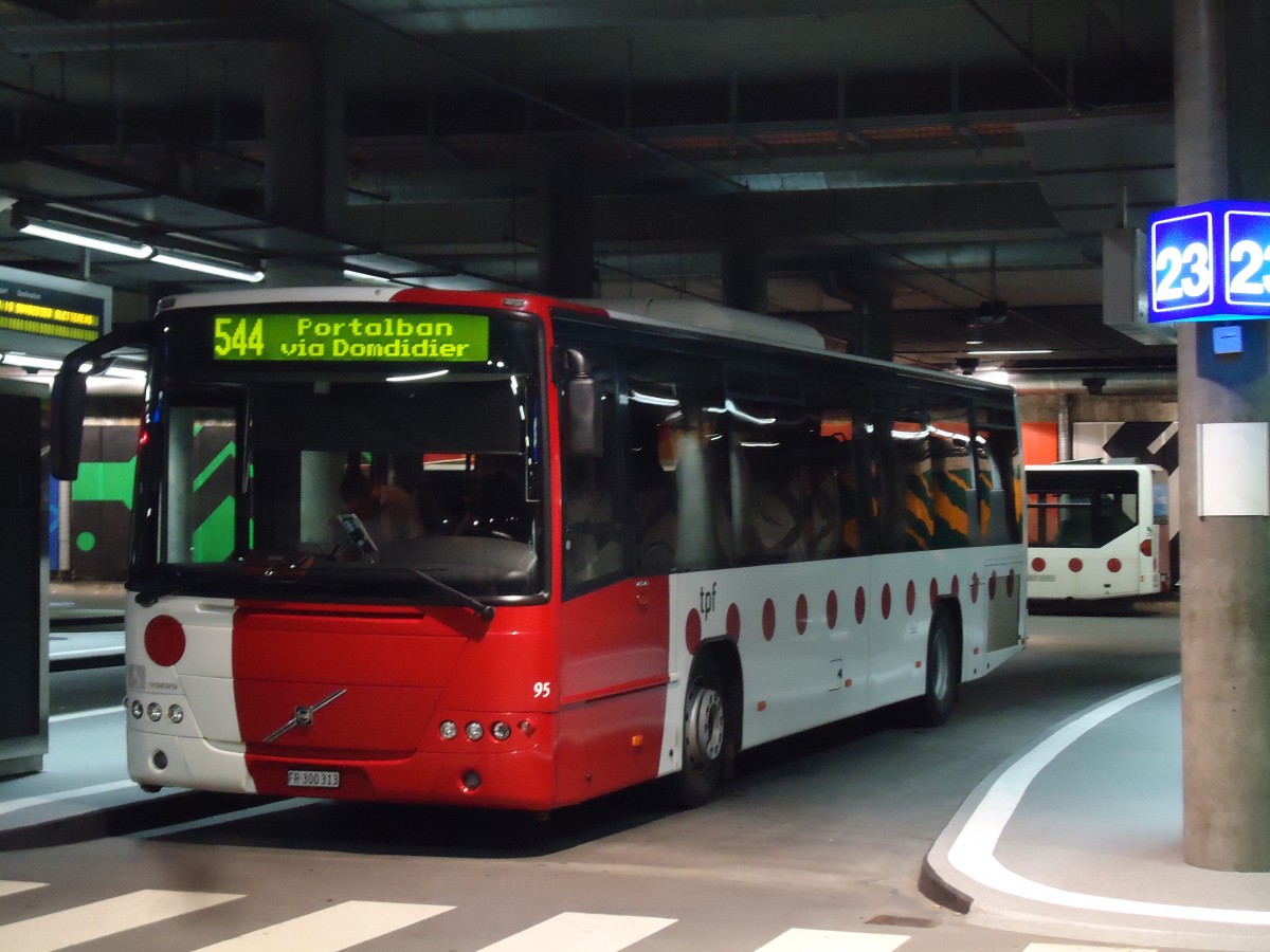 (145'793) - TPF Fribourg - Nr. 95/FR 300'313 - Volvo am 19. Juli 2013 in Fribourg, Busbahnhof