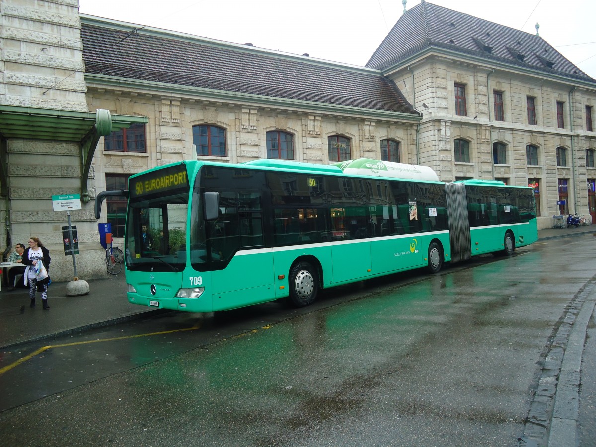 (147'537) - BVB Basel - Nr. 709/BS 6668 - Mercedes am 20. Oktober 2013 beim Bahnhof Basel