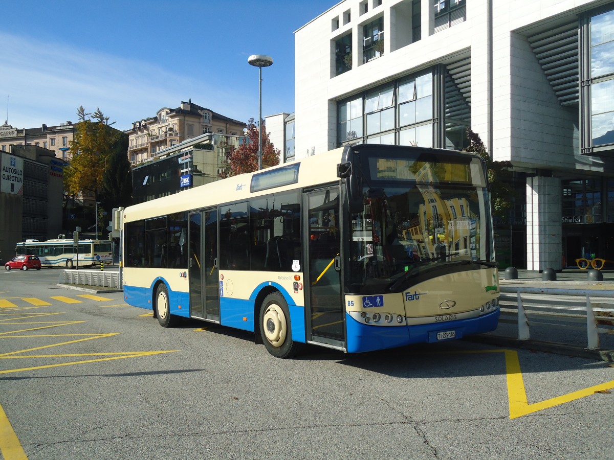 (147'633) - FART Locarno - Nr. 85/TI 229'185 - Solaris am 5. November 2013 beim Bahnhof Locarno