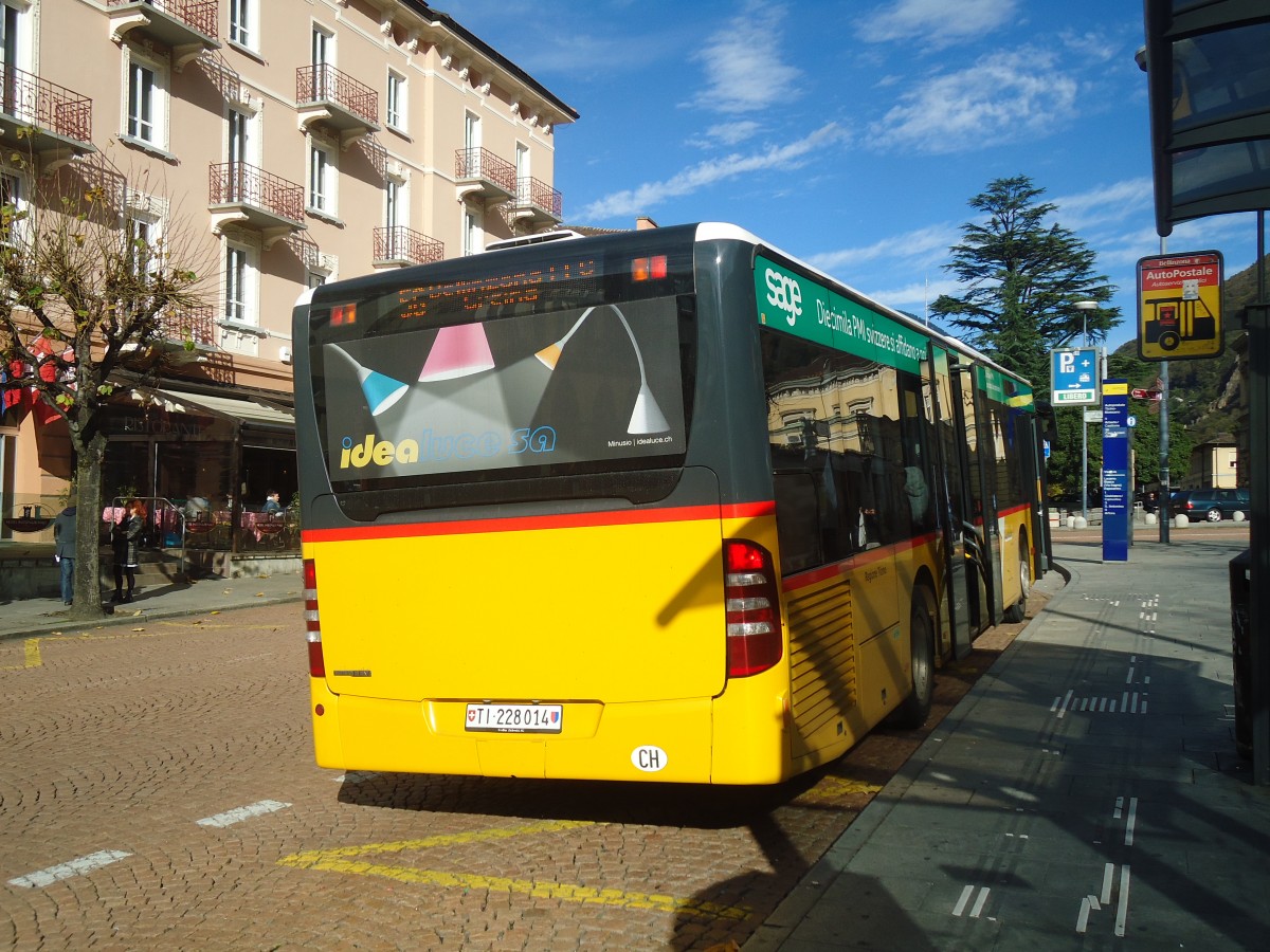 (147'640) - AutoPostale Ticino - TI 228'014 - Mercedes am 5. November 2013 beim Bahnhof Bellinzona