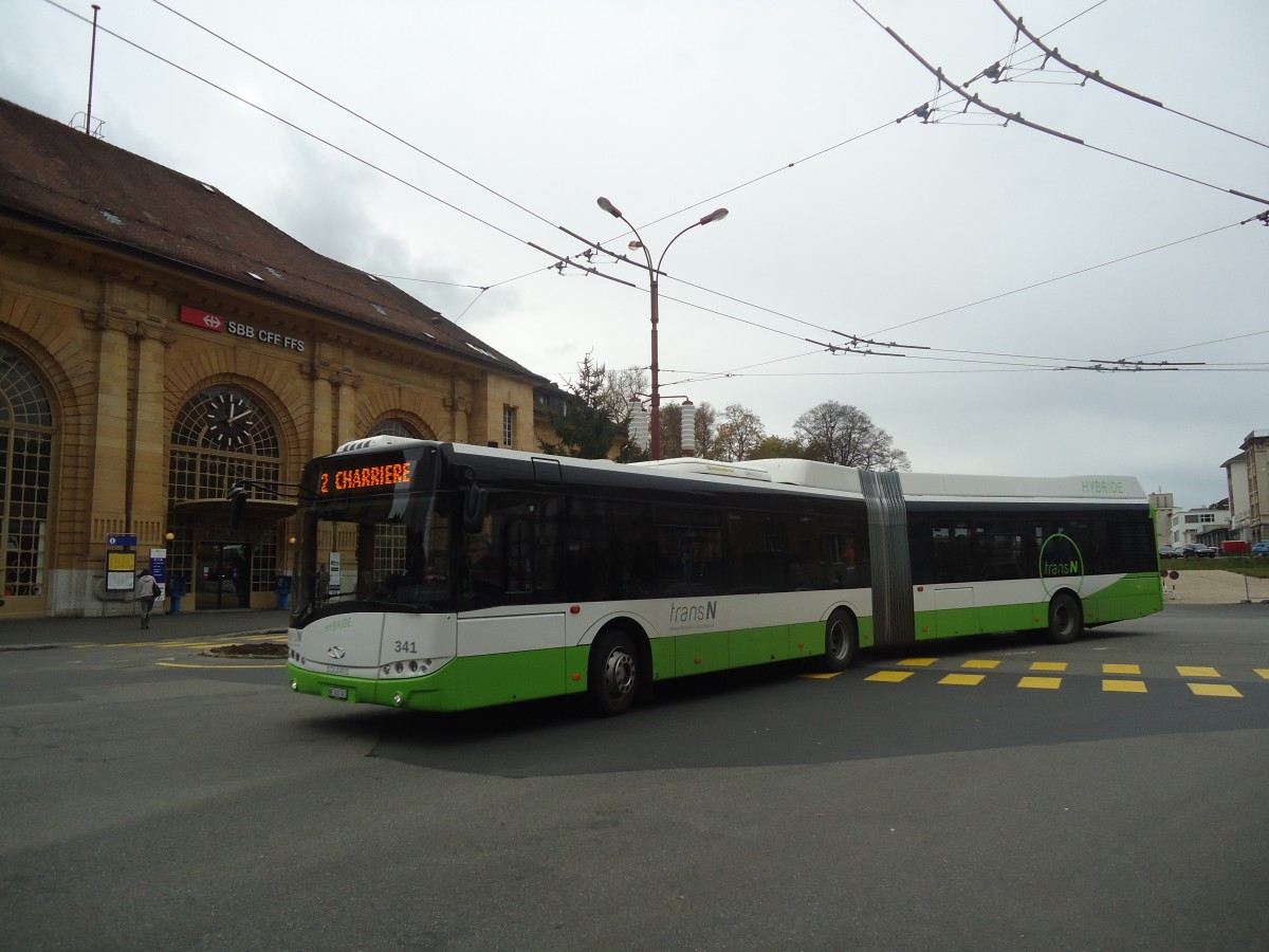 (147'931) - transN, La Chaux-de-Fonds - Nr. 341/NE 145'341 - Solaris am 8. November 2013 beim Bahnhof La Chaux-de-Fonds