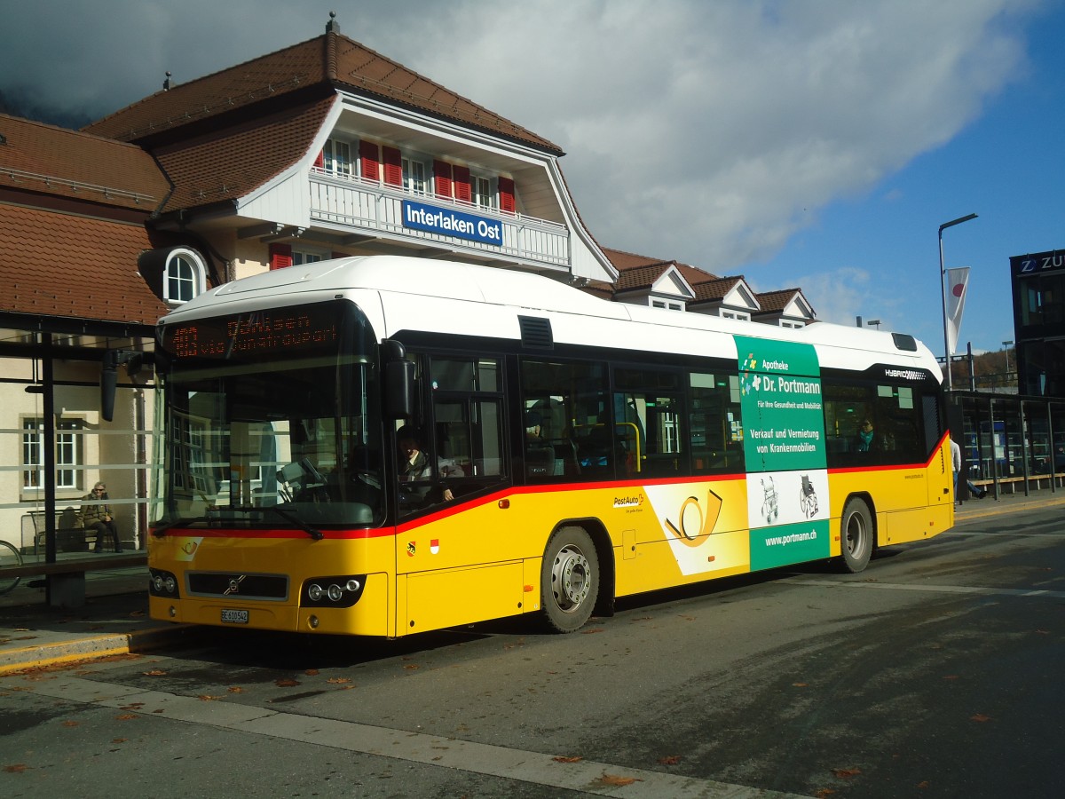 (148'050) - PostAuto Bern - BE 610'542 - Volvo am 11. November 2013 beim Bahnhof Interlaken Ost