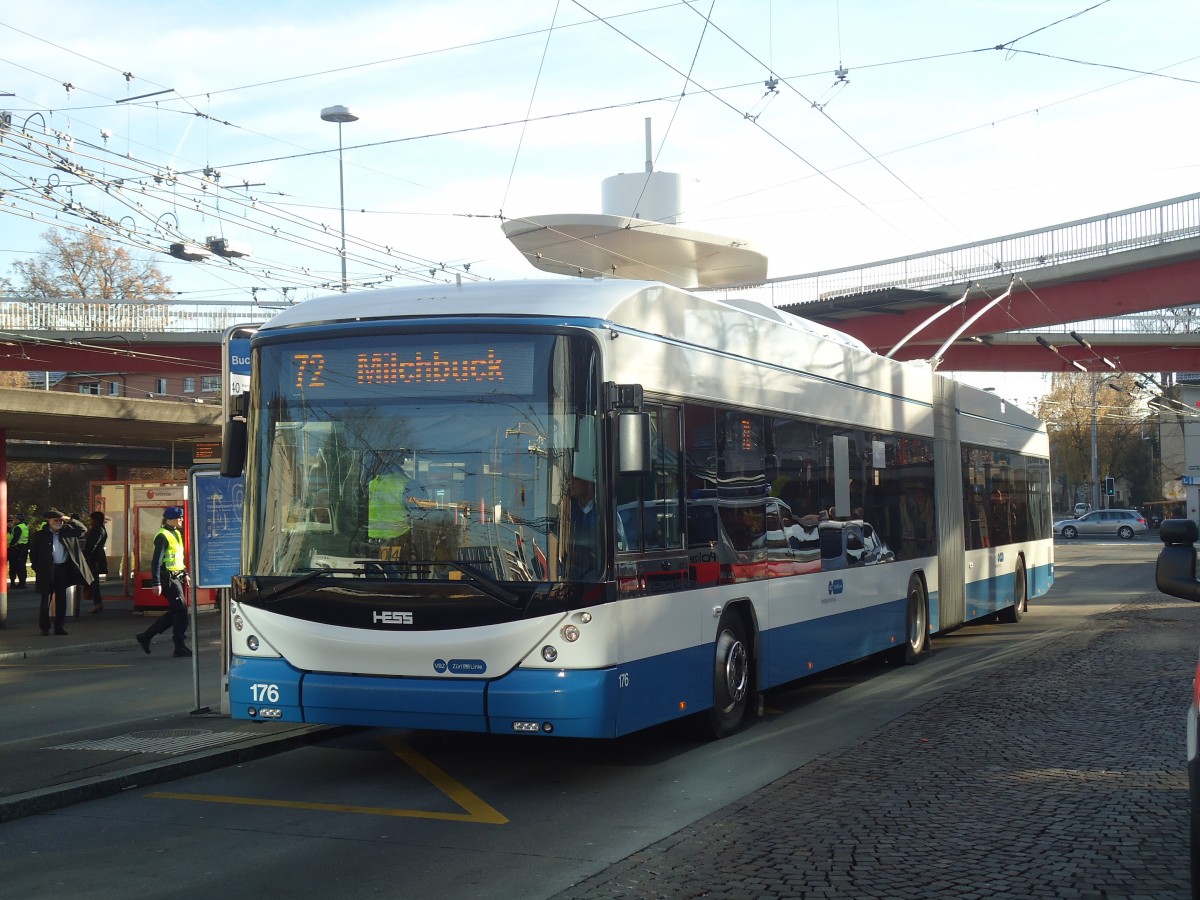 (148'276) - VBZ Zrich - Nr. 176 - Hess/Hess Gelenktrolleybus am 9. Dezember 2013 in Zrich, Bucheggplatz