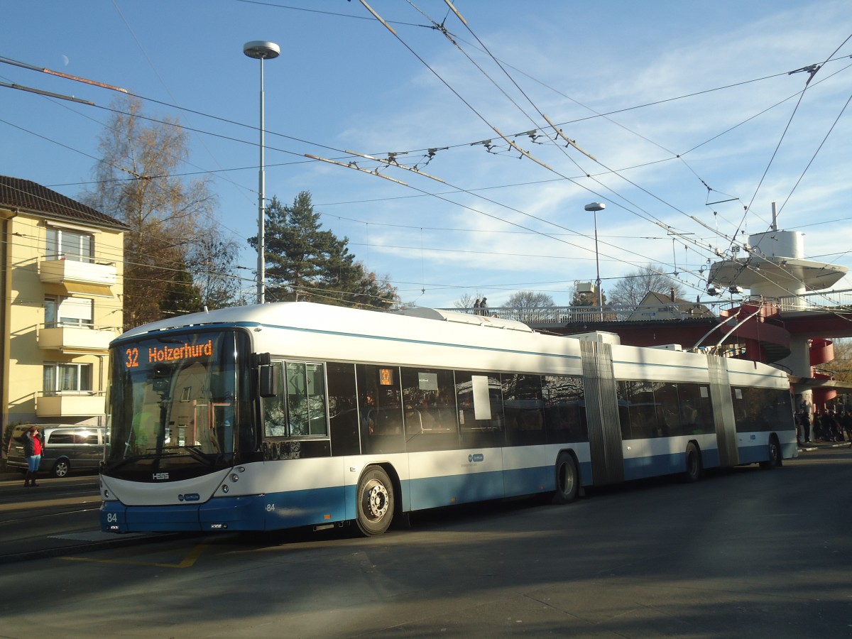 (148'284) - VBZ Zrich - Nr. 84 - Hess/Hess Doppelgelenktrolleybus am 9. Dezember 2013 in Zrich, Bucheggplatz