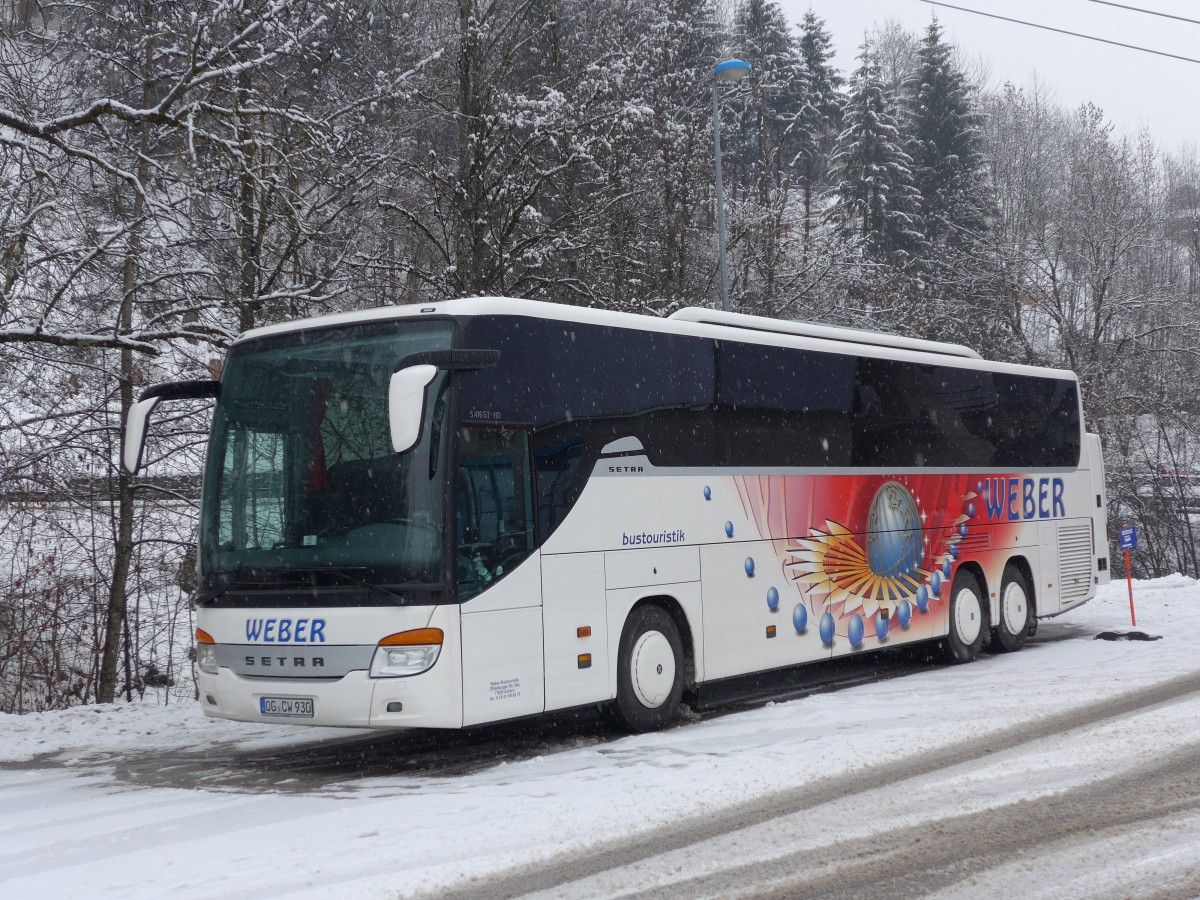 (148'696) - Aus Deutschland: Weber, Achern - OG-CW 930 - Setra am 2. Februar 2014 beim Bahnhof Le Chble