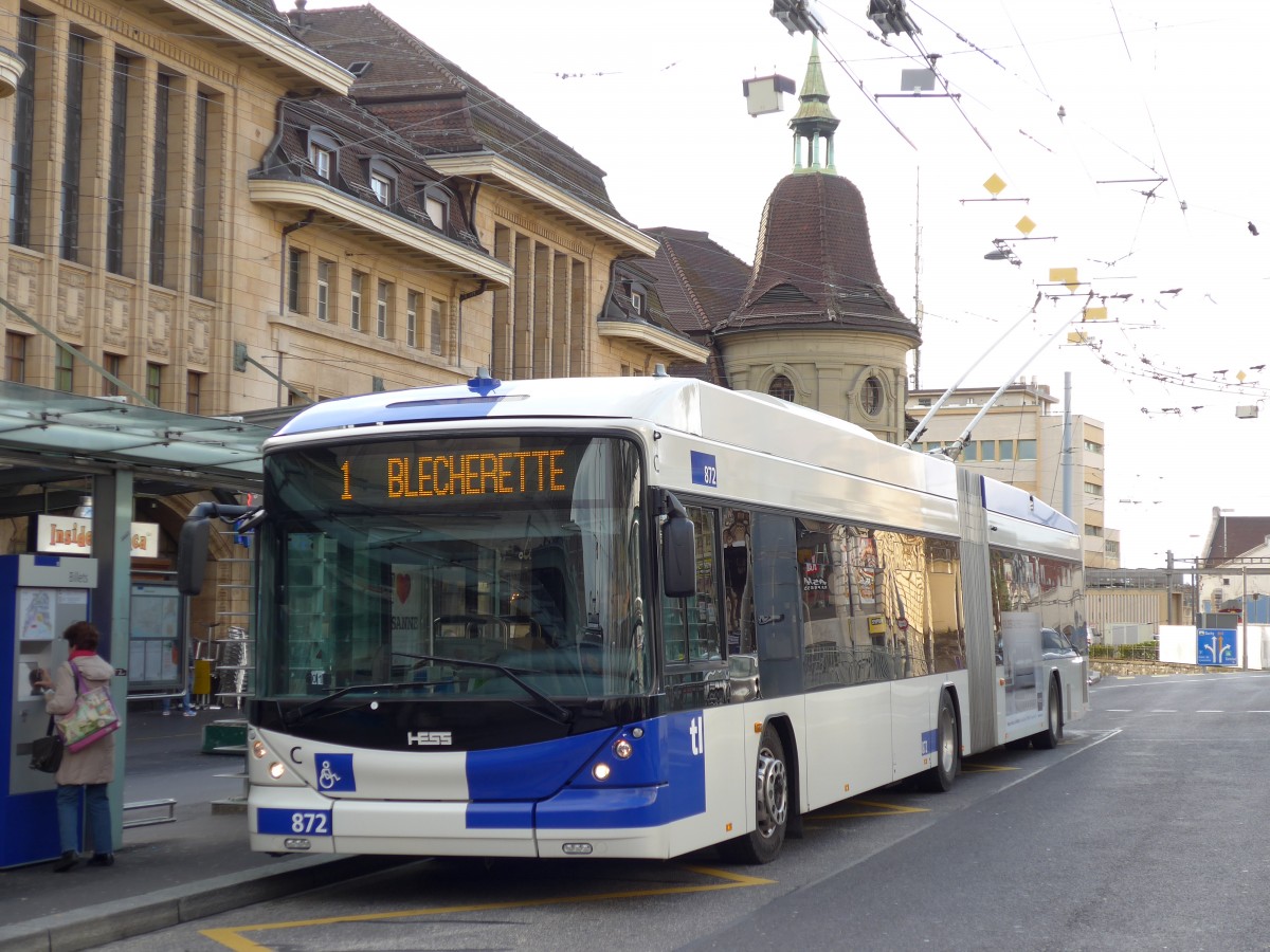 (148'759) - TL Lausanne - Nr. 872 - Hess/Hess Gelenktrolleybus am 2. Februar 2014 beim Bahnhof Lausanne