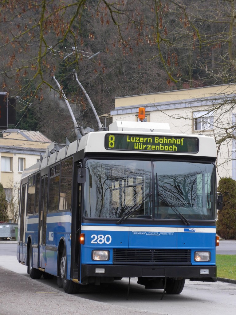 (149'022) - VBL Luzern - Nr. 280 - NAW/R&J-Hess Trolleybus am 16. Februar 2014 in Luzern, Hirtenhof