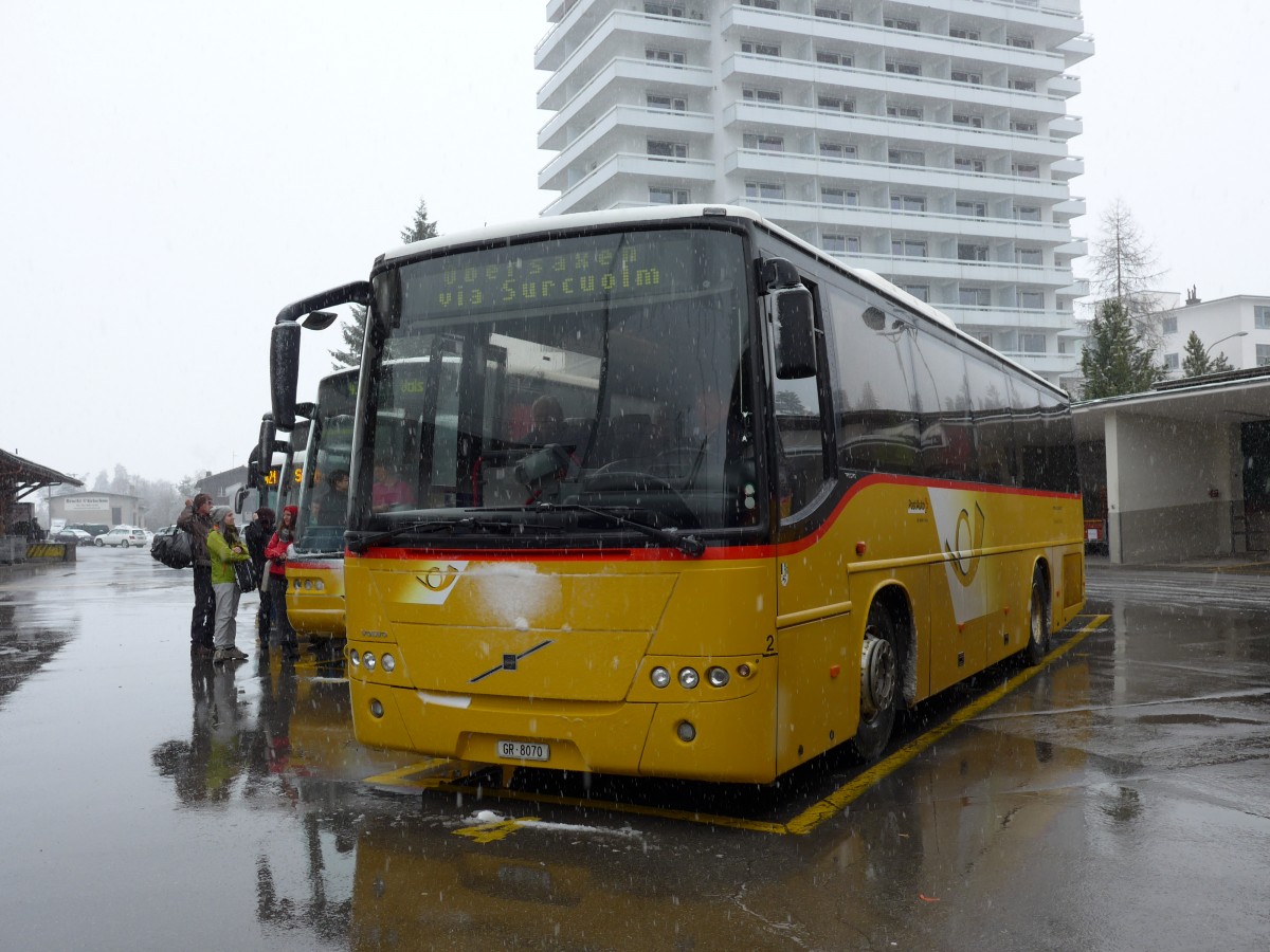 (149'049) - Fontana, Ilanz - Nr. 2/GR 8070 - Volvo am 1. Mrz 2014 beim Bahnhof Ilanz