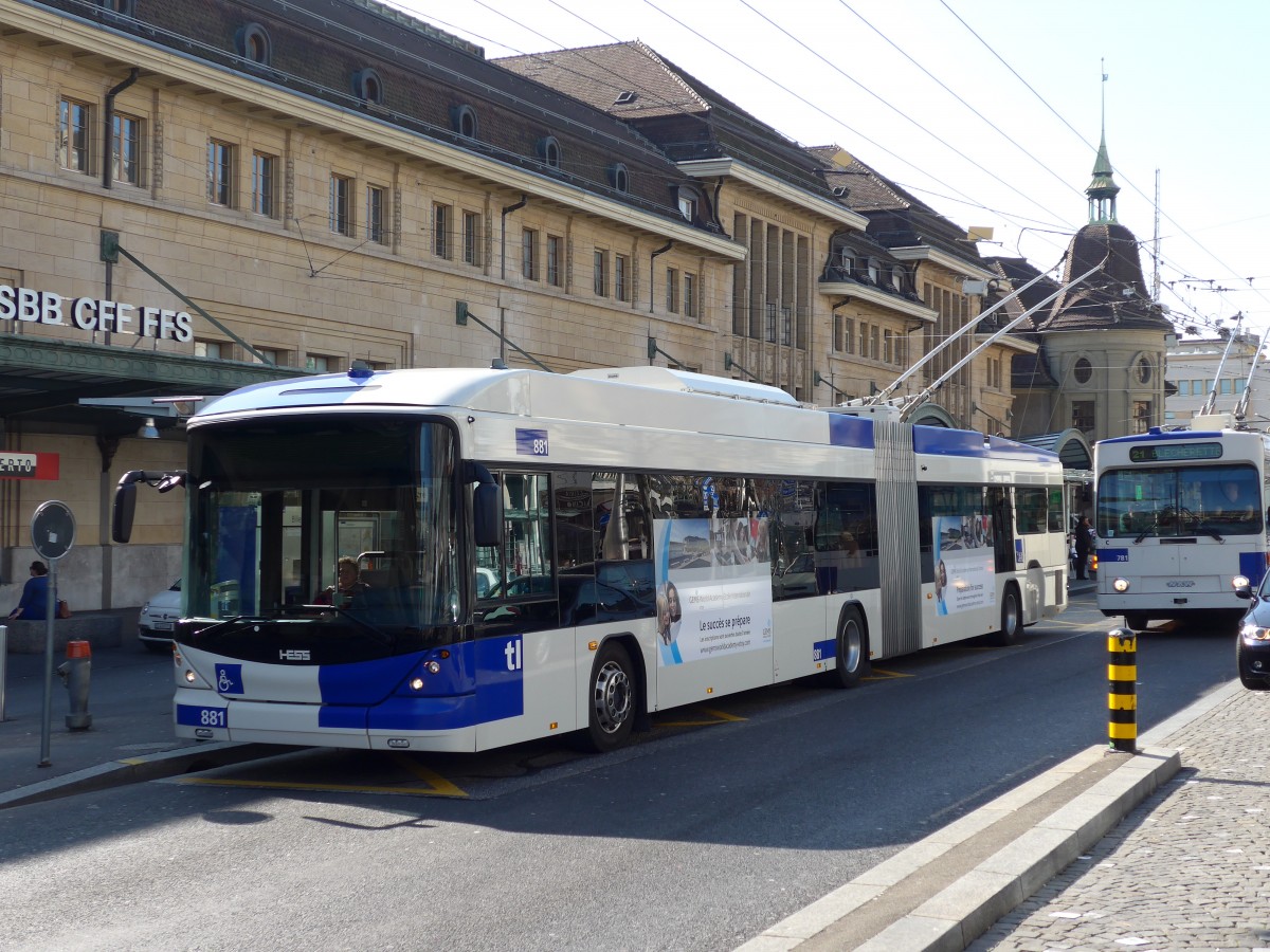 (149'251) - TL Lausanne - Nr. 881 - Hess/Hess Gelenktrolleybus am 9. Mrz 2014 beim Bahnhof Lausanne