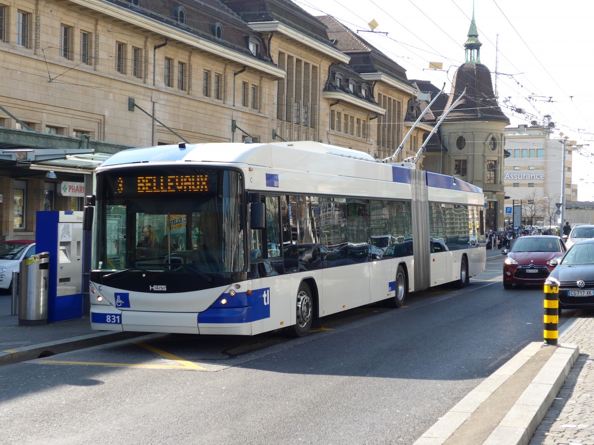 (149'256) - TL Lausanne - Nr. 831 - Hess/Hess Gelenktrolleybus am 9. Mrz 2014 beim Bahnhof Lausanne