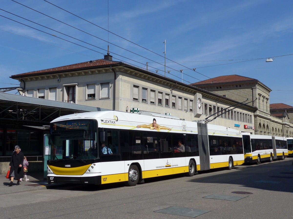 (149'412) - VBSH Schaffhausen - Nr. 107 - Hess/Hess Gelenktrolleybus am 29. Mrz 2014 beim Bahnhof Schaffhausen