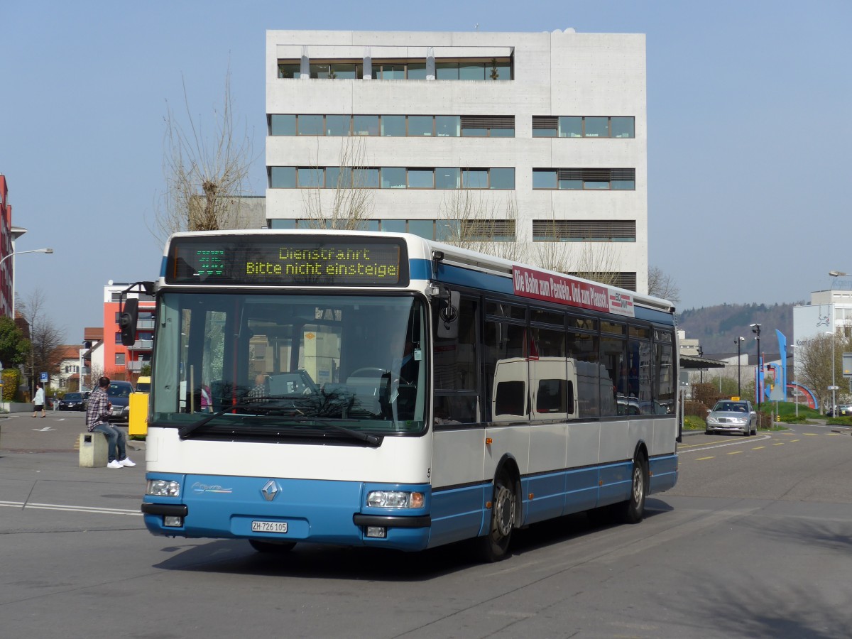 (149'457) - Limmat Bus, Dietikon - Nr. 5/ZH 726'105 - Renault (ex Hrzeler, Dietikon Nr. 22) am 31. Mrz 2014 beim Bahnhof Dietikon