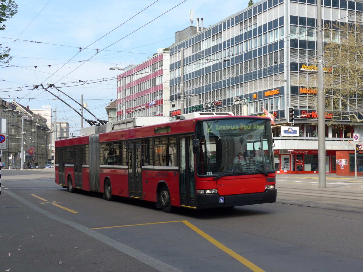 (149'638) - Bernmobil, Bern - Nr. 1 - NAW/Hess Gelenktrolleybus am 13. April 2014 beim Bahnhof Bern