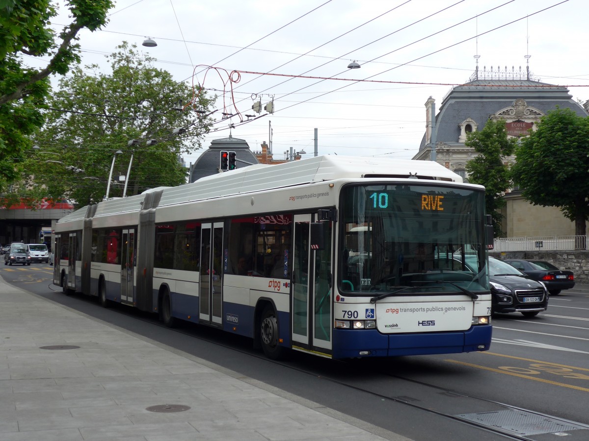 (150'788) - TPG Genve - Nr. 790 - Hess/Hess Doppelgelenktrolleybus am 26. Mai 2014 in Genve, Place des Vingt-Deux-Cantons