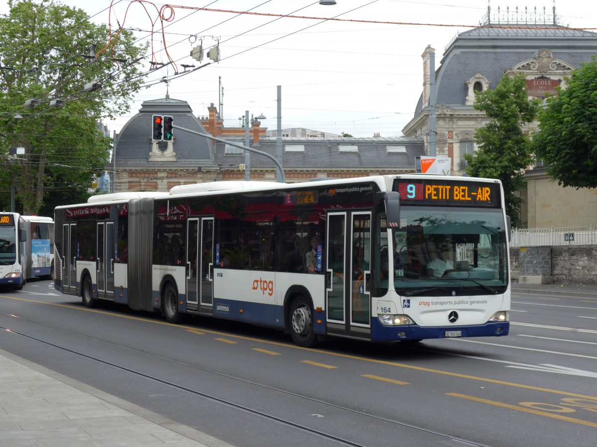 (150'800) - TPG Genve - Nr. 164/GE 960'548 - Mercedes am 26. Mai 2014 in Genve, Place des Vingt-Deux-Cantons