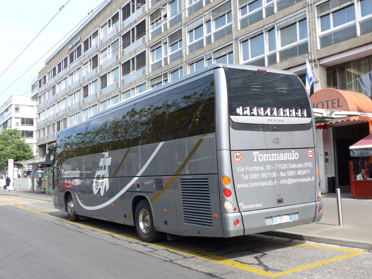 (151'138) - Aus Italien: Tommasulo, Deliceto - Nr. 11/DE-851 KZ - Mercedes/Beulas am 1. Juni 2014 beim Bahnhof Lausanne