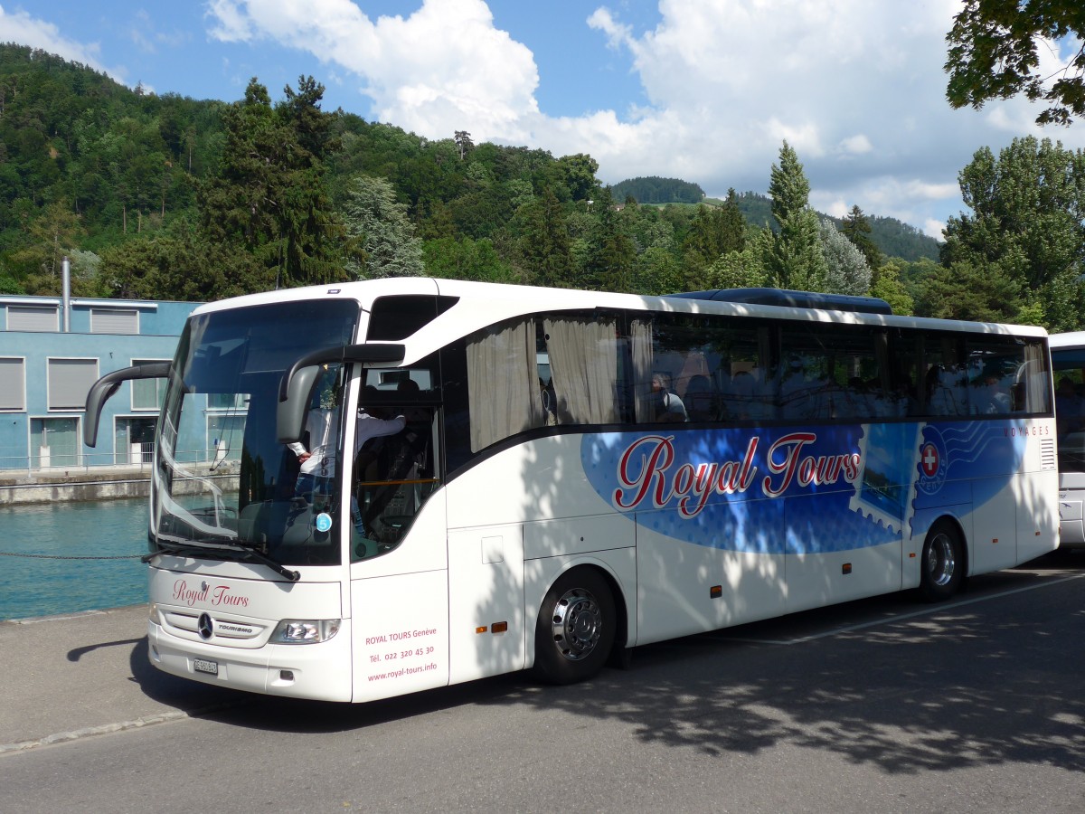(151'450) - Royal-Tours, Genve - GE 960'843 - Mercedes am 11. Juni 2014 bei der Schifflndte Thun