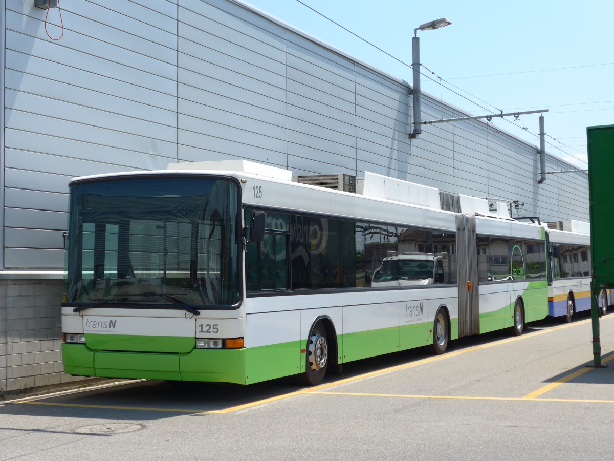 (151'462) - transN, La Chaux-de-Fonds - Nr. 125 - NAW/Hess Gelenktrolleybus (ex TC La Chaux-de-Fonds Nr. 125) am 12. Juni 2014 in Marin, Dpt