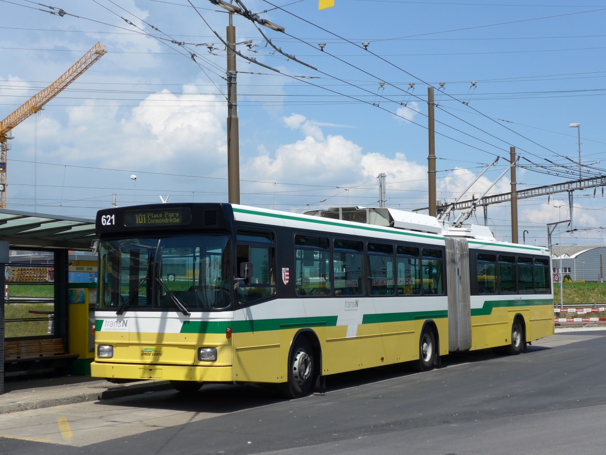 (151'474) - transN, La Chaux-de-Fonds - Nr. 621 - NAW/Hess Gelenktrolleybus (ex TN Neuchtel Nr. 121) am 12. Juni 2014 beim Bahnhof Marin