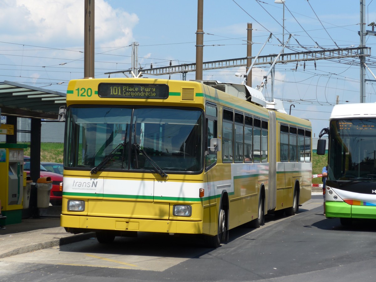 (151'480) - transN, La Chaux-de-Fonds - Nr. 120 - NAW/Hess Gelenktrolleybus (ex TN Neuchtel Nr. 120) am 12. Juni 2014 beim Bahnhof Marin