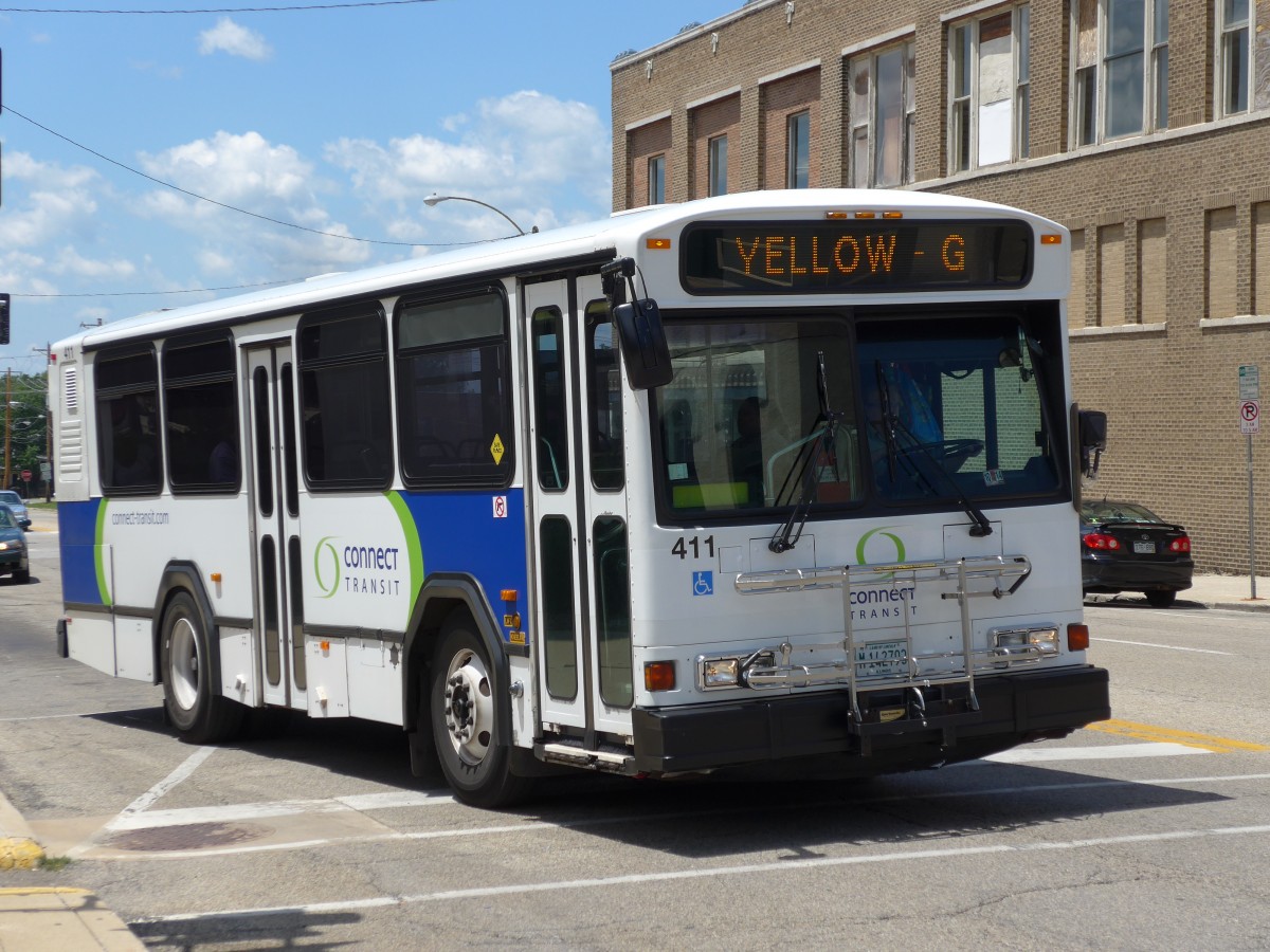 (152'493) - Connect Transit, Bloomington - Nr. 411/M 142'793 - Gillig am 10. Juli 2014 in Bloomington, Front Street