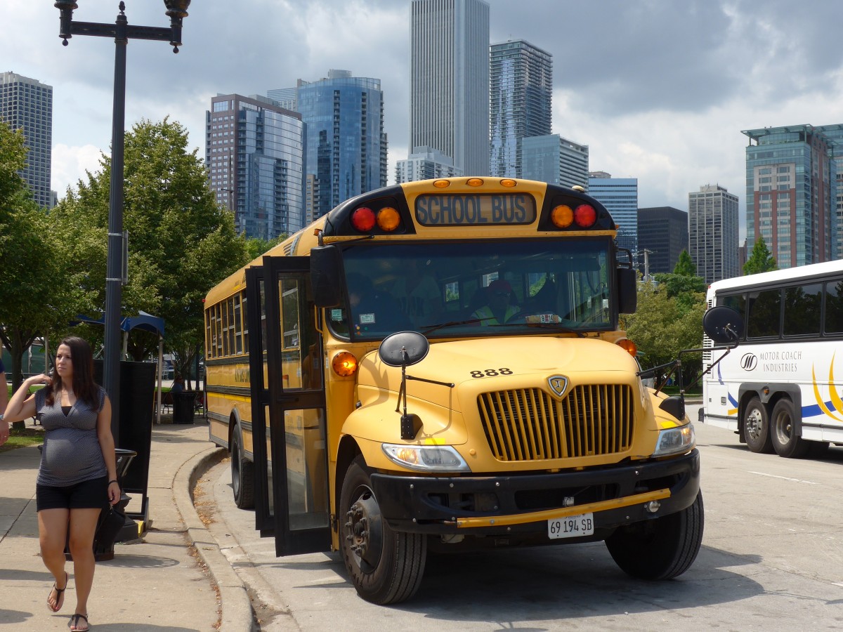(153'139) - A. M. Bus, Chicago - Nr. 888/69'194 SB - International am 18. Juli 2014 in Chicago, Navy Pier