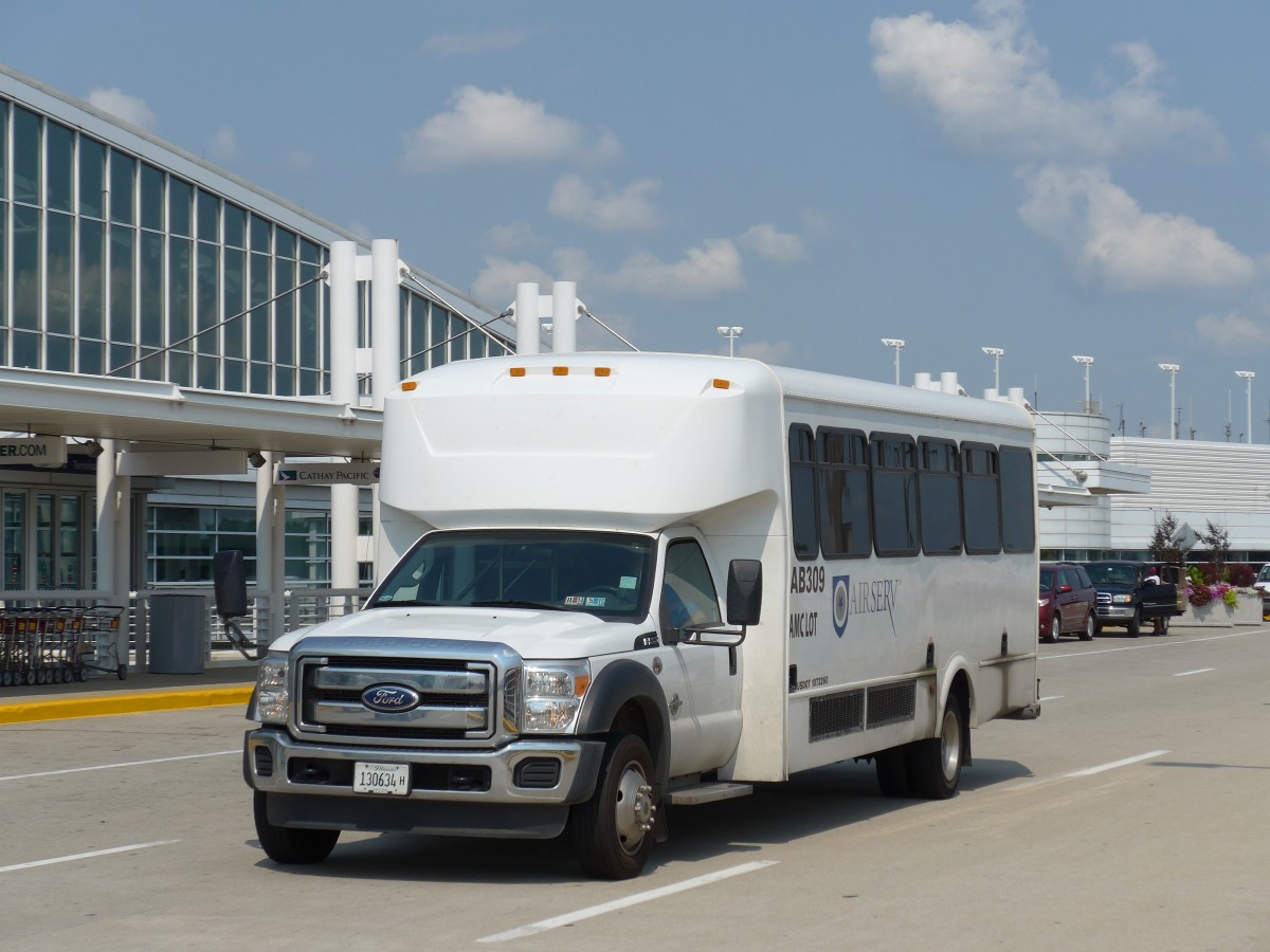 (153'354) - Air Serv, Atlanta - Nr. AB309/130'634 H - Ford am 20. Juli 2014 in Chicago, Airport O'Hare
