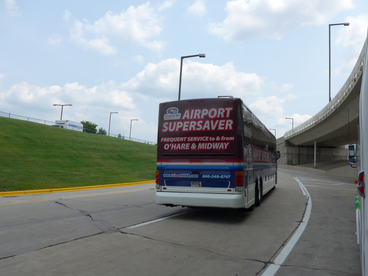 (153'418) - Airport Supersaver, Gary - Nr. 46'061/P 719'544 - Van Hool am 20. Juli 2014 in Chicago, Airport O'Hare