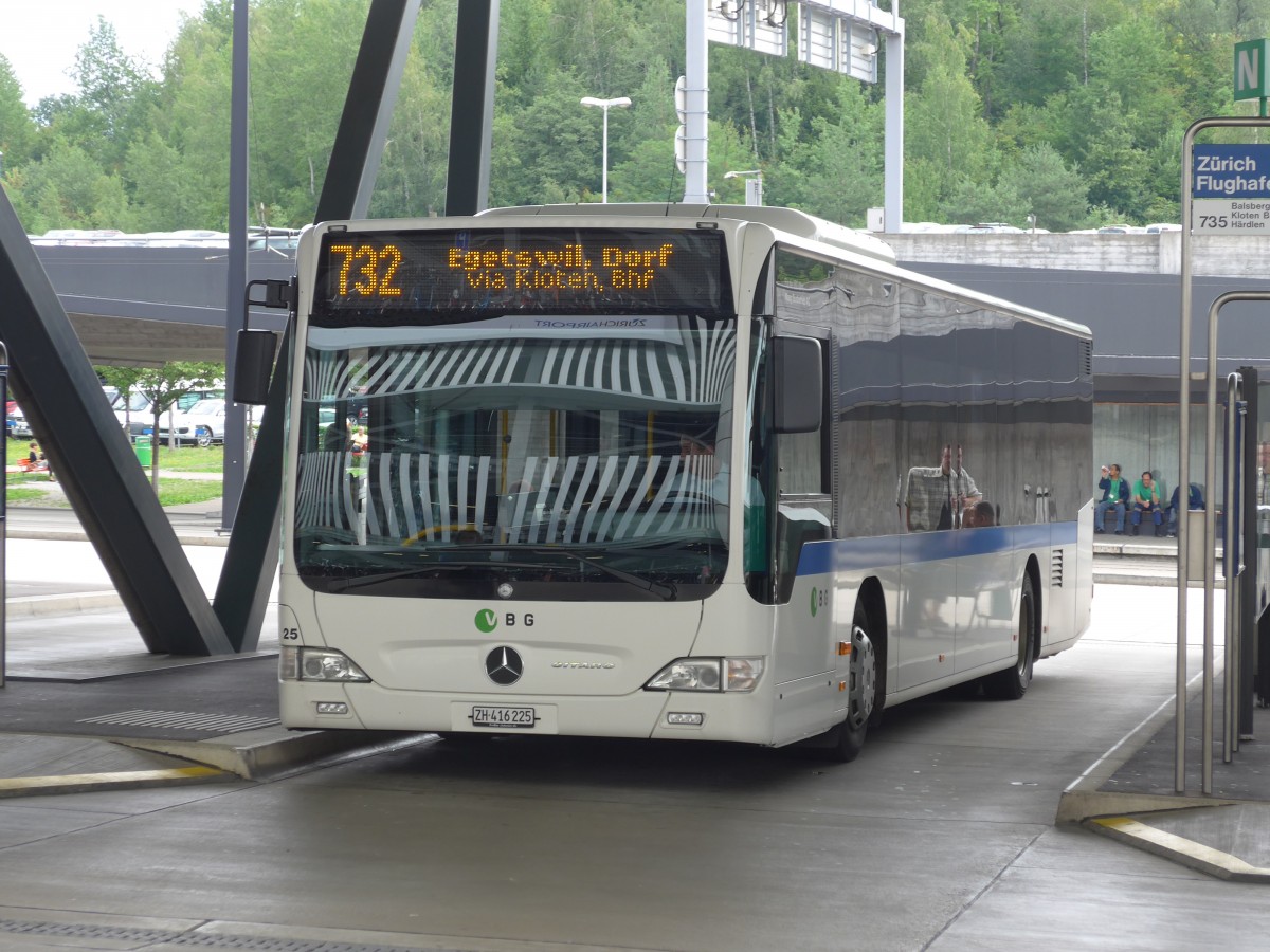 (153'607) - Maag, Kloten - Nr. 25/ZH 416'225 - Mercedes am 4. August 2014 in Zrich, Flughafen