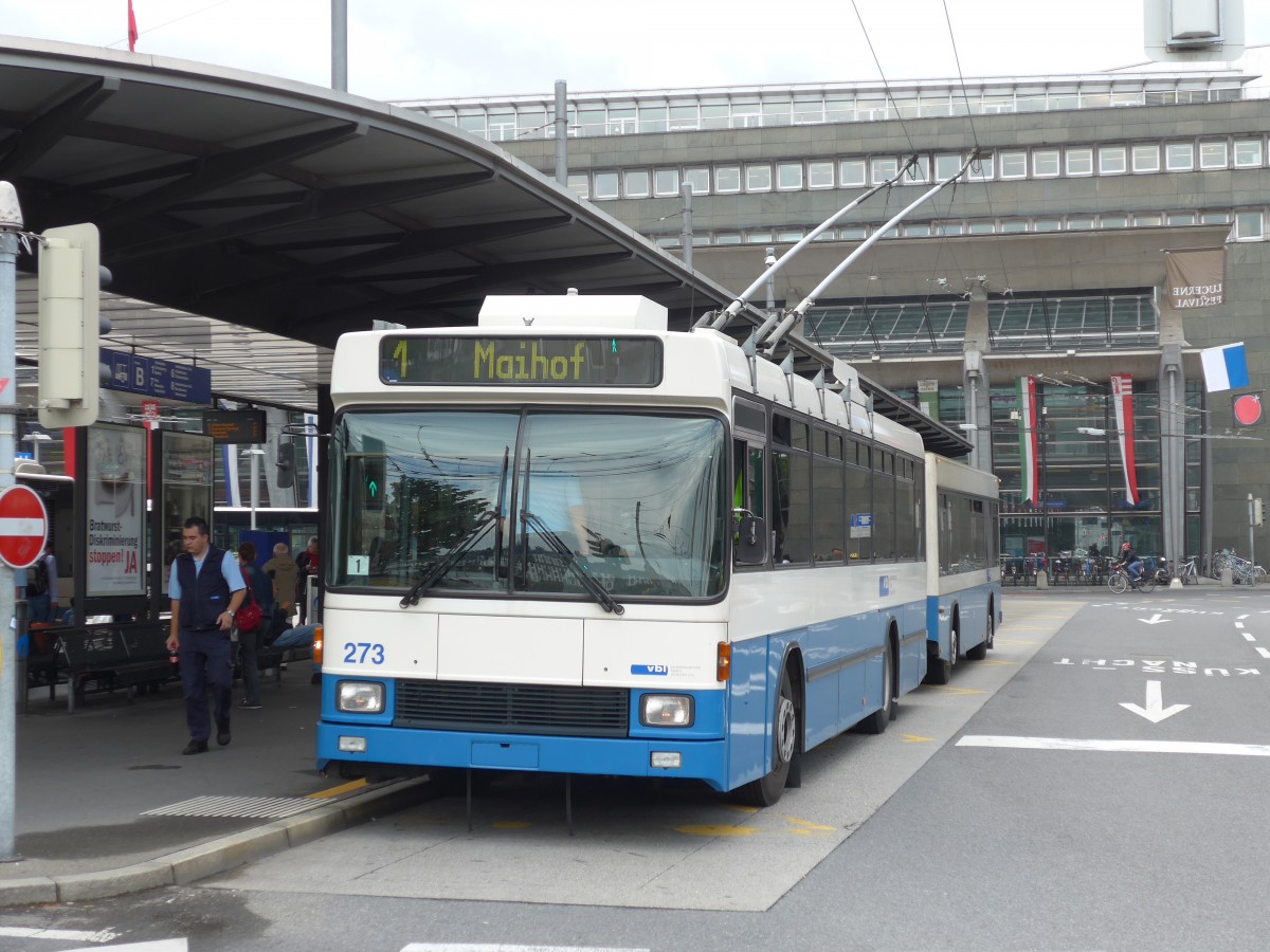 (154'026) - VBL Luzern - Nr. 273 - NAW/R&J-Hess Trolleybus am 19. August 2014 beim Bahnhof Luzern