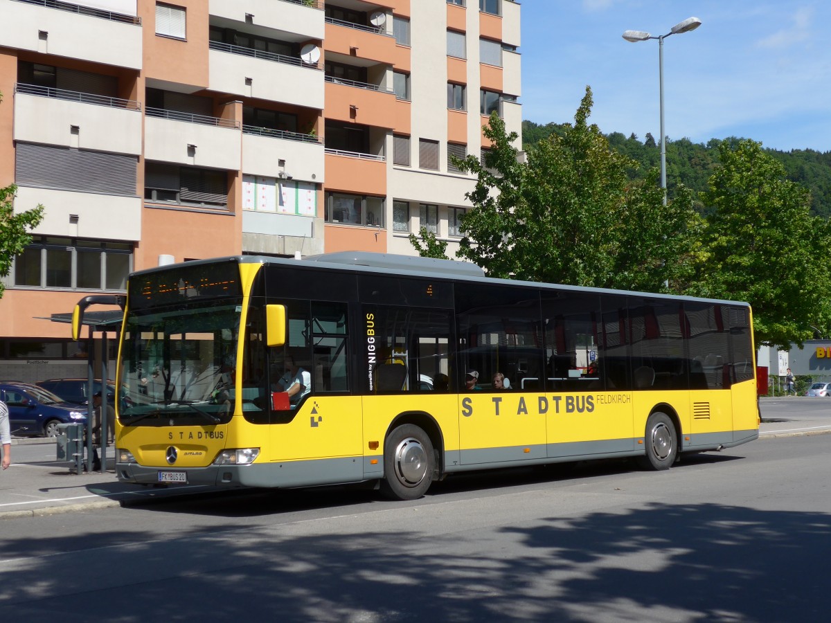 (154'302) - Stadtbus, Feldkirch - FK BUS 20 - Mercedes am 21. August 2014 beim Bahnhof Feldkirch