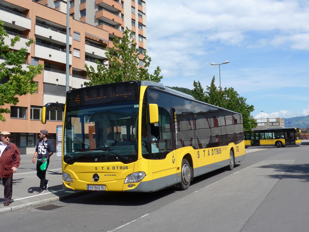 (154'318) - Stadtbus, Feldkirch - FK BUS 15 - Mercedes am 21. August 2014 beim Bahnhof Feldkirch