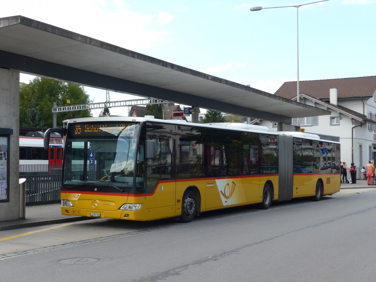 (154'626) - Hfliger, Sursee - Nr. 9/LU 207'948 - Mercedes am 30. August 2014 beim Bahnhof Sursee