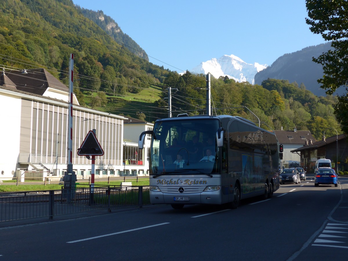 (155'342) - Aus Deutschland: Michel, Zittau - GR-MR 103 - Mercedes am 23. September 2014 beim Bahnhof Wilderswil
