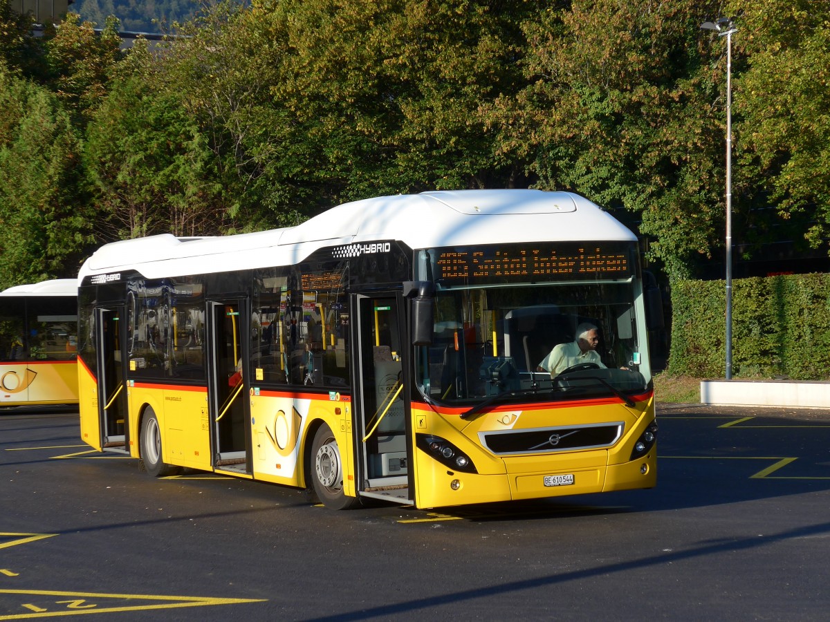 (155'358) - PostAuto Bern - BE 610'544 - Volvo am 23. September 2014 beim Bahnhof Interlaken West