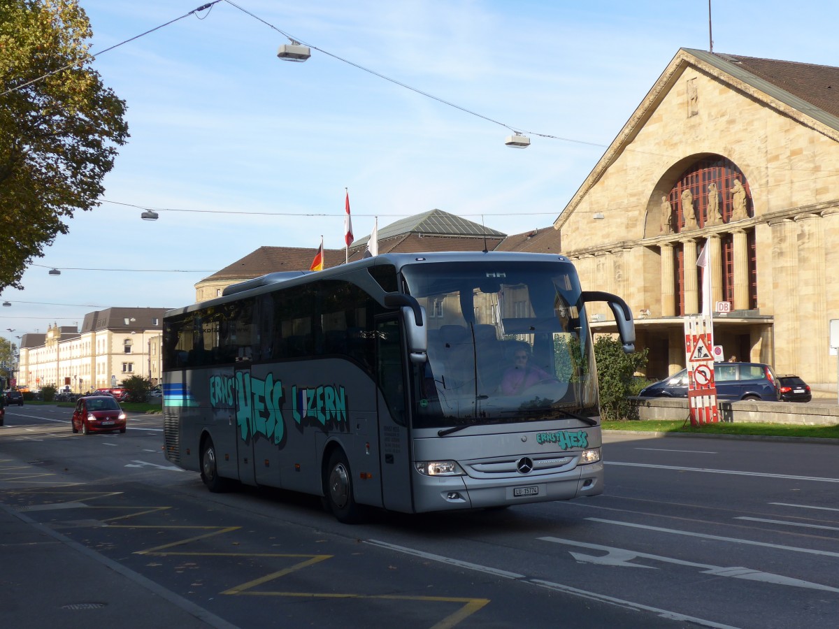 (156'163) - Hess E., Luzern - LU 15'774 - Mercedes am 27. Oktober 2014 in Basel, Badischer Bahnhof