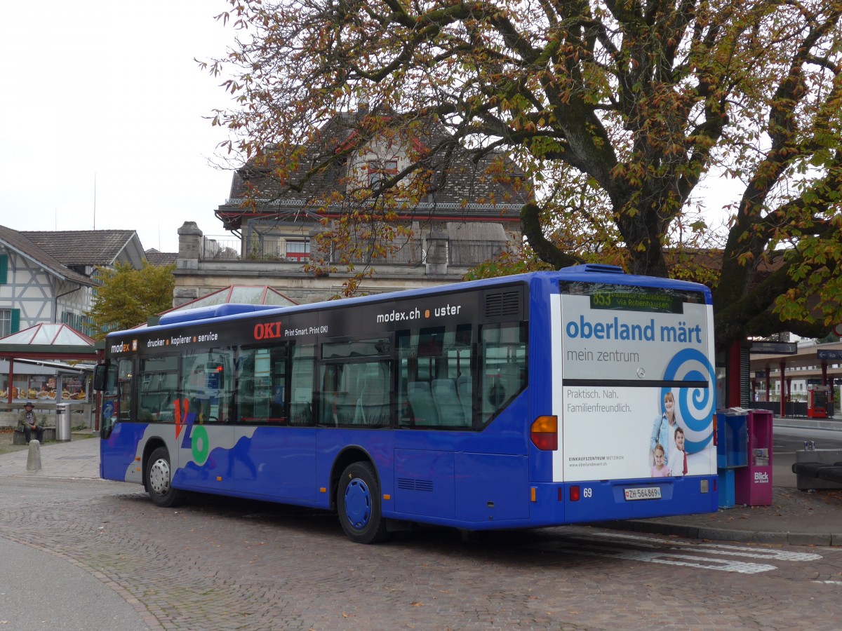 (156'197) - VZO Grningen - Nr. 69/ZH 564'869 - Mercedes am 28. Oktober 2014 beim Bahnhof Wetzikon