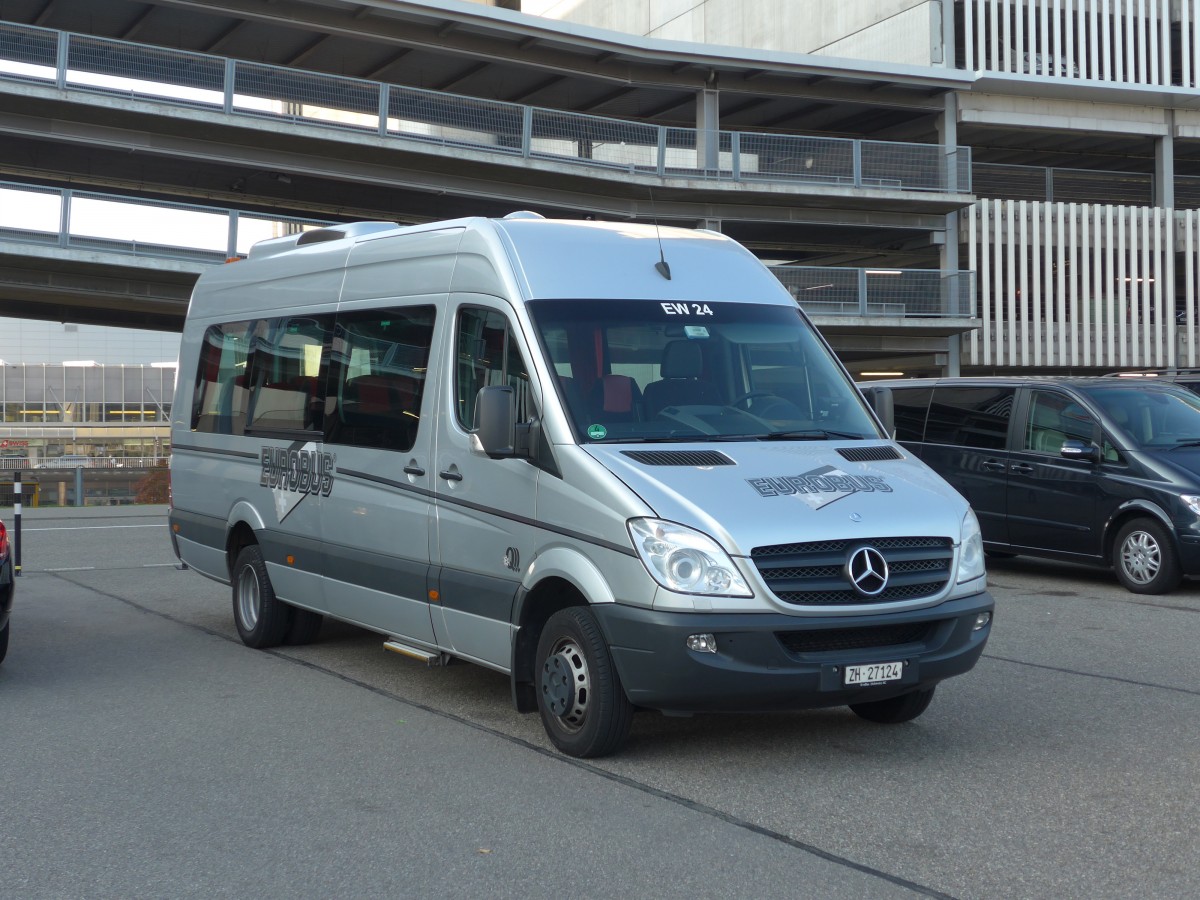 (156'302) - Welti-Furrer, Zrich - Nr. 24/ZH 27'124 - Mercedes am 28. Oktober 2014 in Zrich, Flughafen