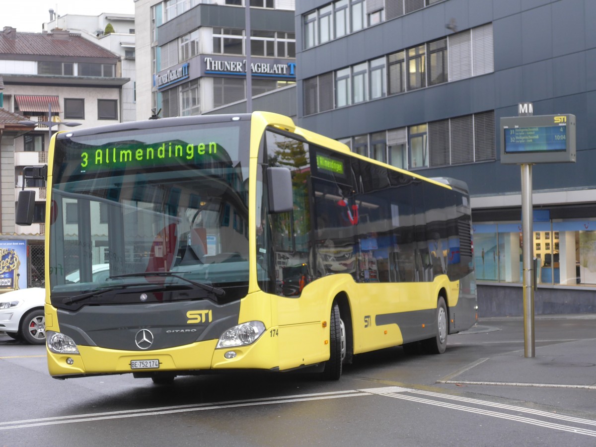 (156'490) - STI Thun - Nr. 174/BE 752'174 - Mercedes am 10. November 2014 beim Bahnhof Thun
