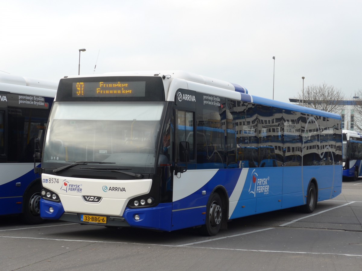 (156'763) - ARRIVA - Nr. 8574/33-BBG-6 - VDL am 19. November 2014 beim Bahnhof Leeuwarden
