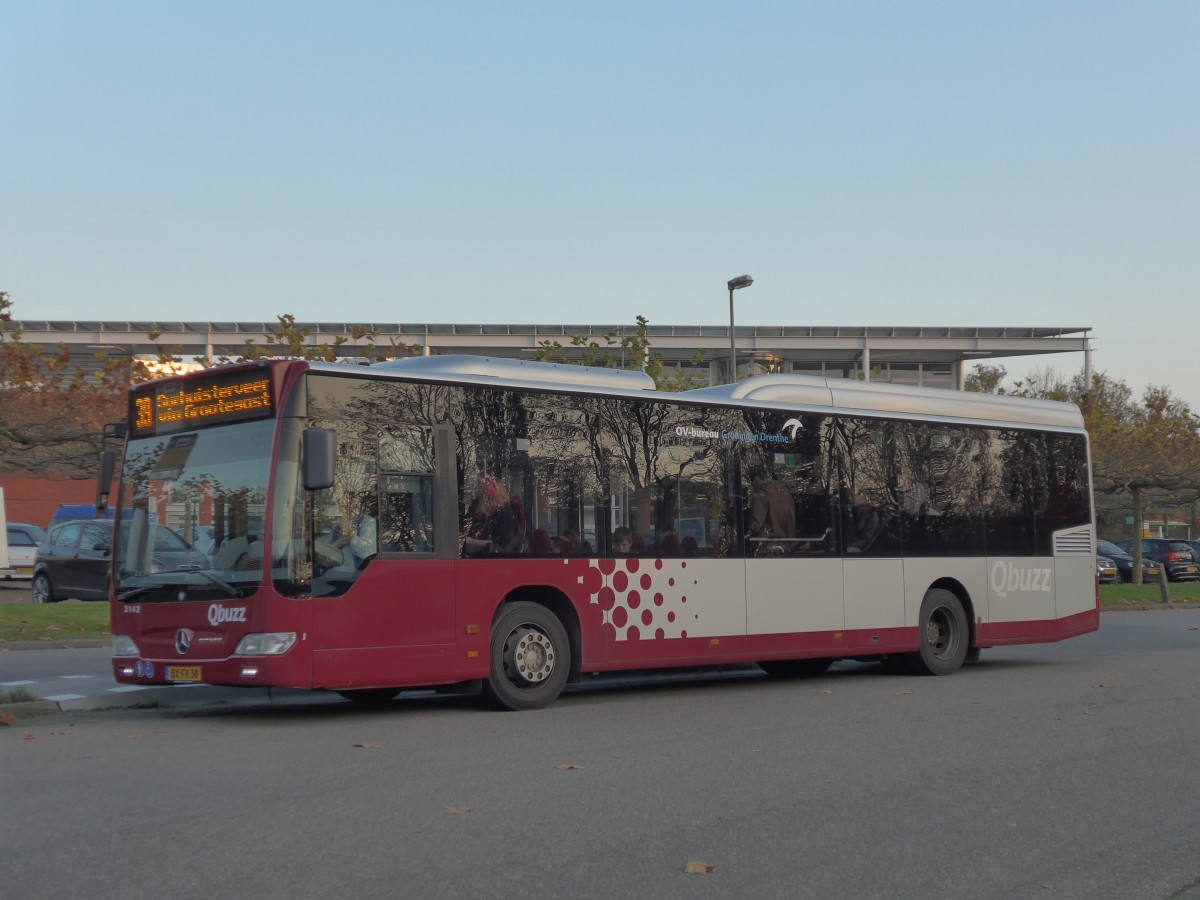 (156'889) - Qbuzz, Groningen - Nr. 3142/BX-FV-38 - Mercedes am 19. November 2014 beim Bahnhof Zuidhorn
