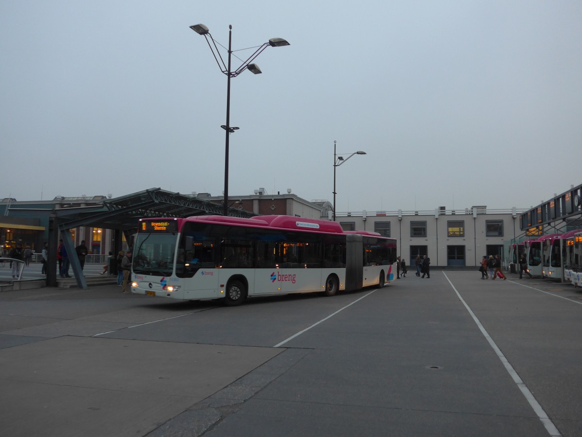 (157'095) - Breng, Ijsselmuiden - Nr. 9280/BX-GN-76 - Mercedes am 20. November 2014 beim Bahnhof Nijmegen